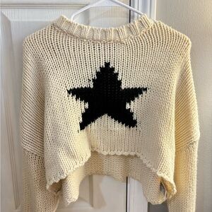 Edkited Creme and Black Star Swester